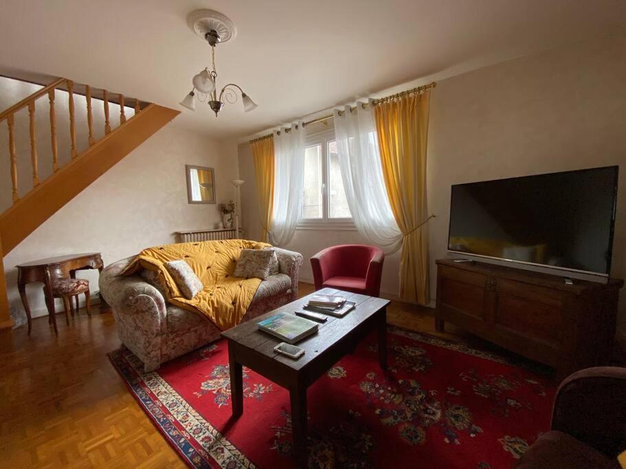 Les Marmottes Apartamento Arpajon-sur-Cere Exterior foto