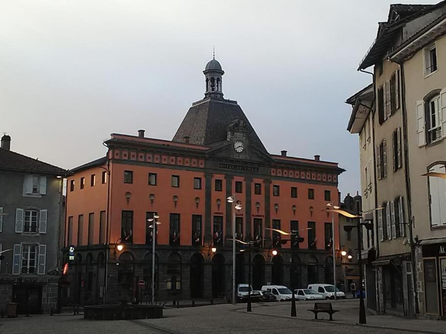 Les Marmottes Apartamento Arpajon-sur-Cere Exterior foto